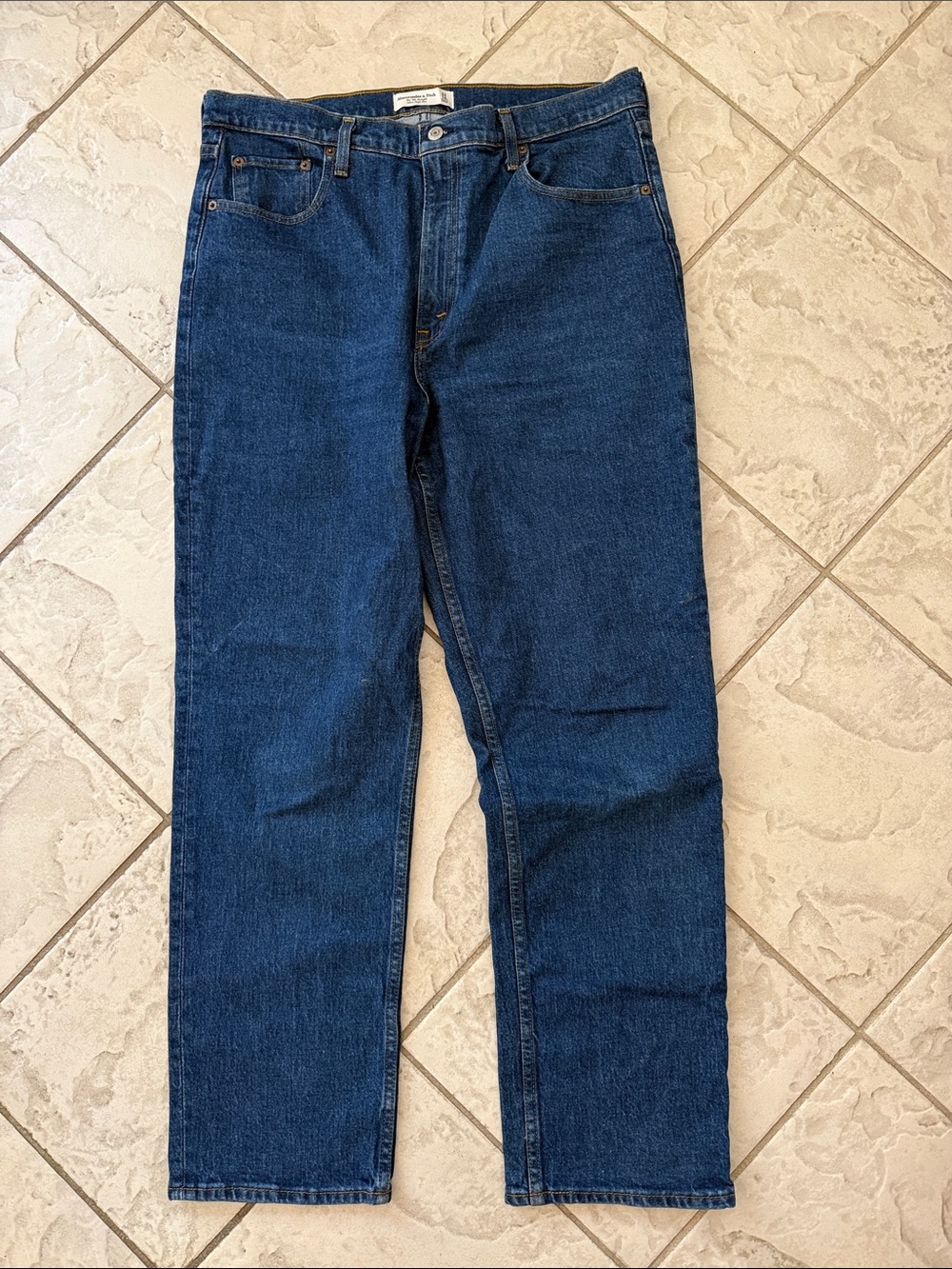 Abercrombie & Fitch Men’s Straight-Leg Dark Blue Jeans